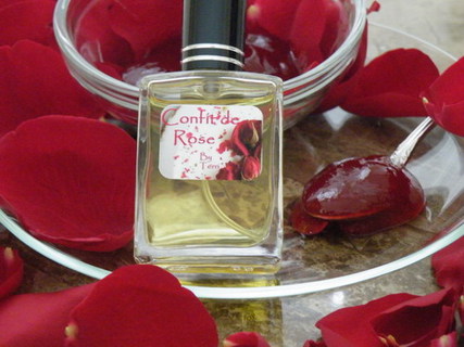 Frollino Lavanda, Vanille Debauche и Confit de Rose от Perfumes by Terri