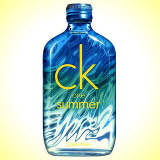 CK One Summer 2015 – обольстительная летняя композиция от Calvin Klein