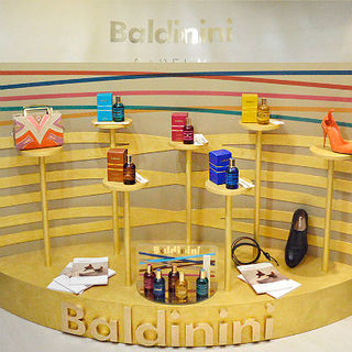 Emerald Straps, Yellow Straps, Amber Straps, Blue Straps и Pink Straps - ароматные "пояски" от бренда Baldinini