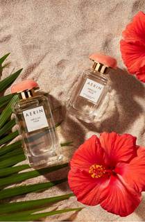 Летнее настроение в Hibiscus Palm от Aerin Lauder