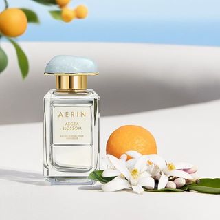 Aegea Blossom– это приглашение в сказочное плавание под парусами от Aerin Lauder