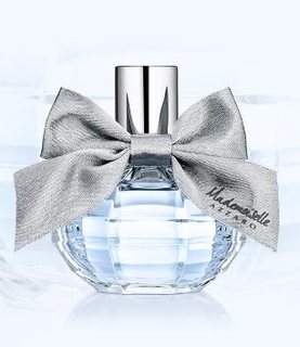 Mademoiselle Azzaro L’Eau Tres Charmante – вечная красота и романтика Парижа от Azzaro