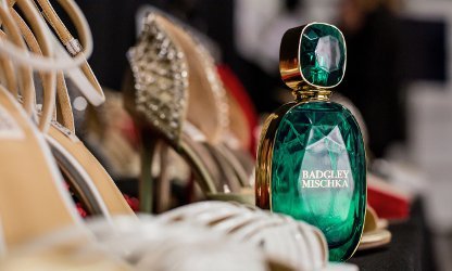 Badgley Mischka Forest Noir — рождение ярких чувств