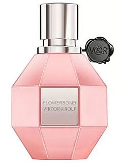 Flowerbomb Pearly Coral Pink — в жемчужно-кораллово-розовом наряде от Viktor & Rolf