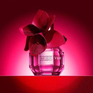 Flowerbomb Ruby Orchid — соблазн рубиновой орхидеи от Viktor & Rolf