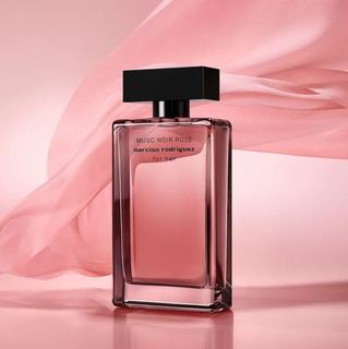 For Her Musc Noir Rose — дымчато-мускусная роза от Narciso Rodriguez